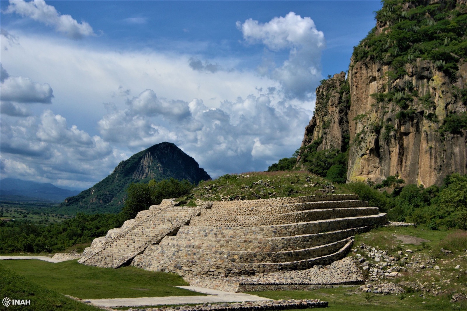 Chalcatzingo